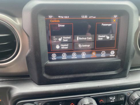 Used 2018 Jeep Wrangler Unlimited Sport S image 27