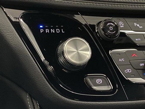 New 2026 Chrysler Pacifica Limited w/ Trailer Tow Group image 22