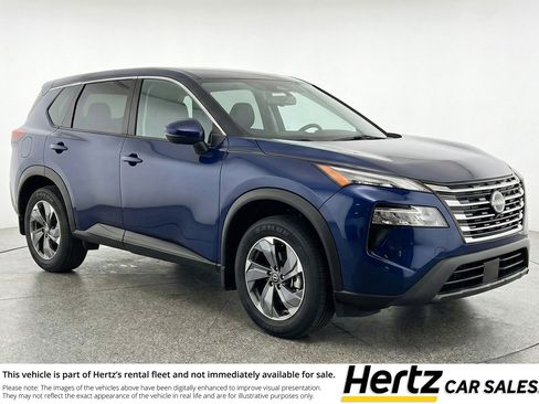 Used 2025 Nissan Rogue SV image 1