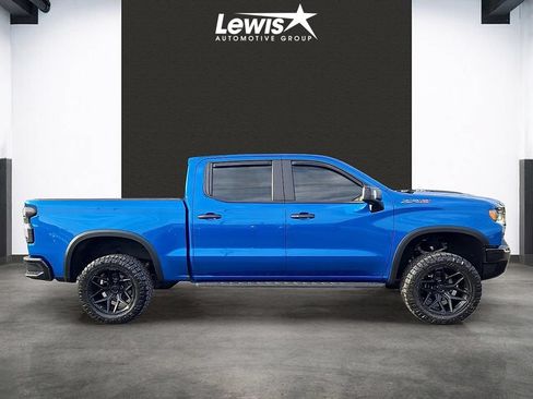Used 2022 Chevrolet Silverado 1500 ZR2 w/ Technology Package AWD/4WD image 5