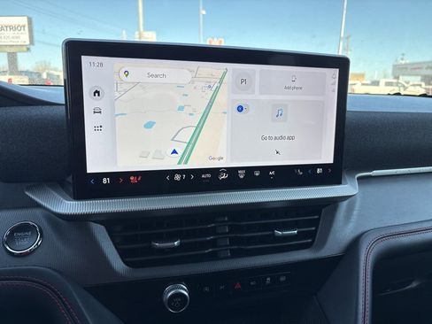 Used 2025 Ford Explorer ST-Line w/ ST-Line Street Pack image 15