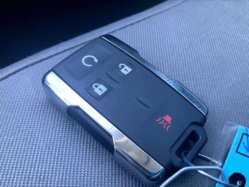 Used 2016 Chevrolet Colorado LT w/ LT Convenience Package image 14