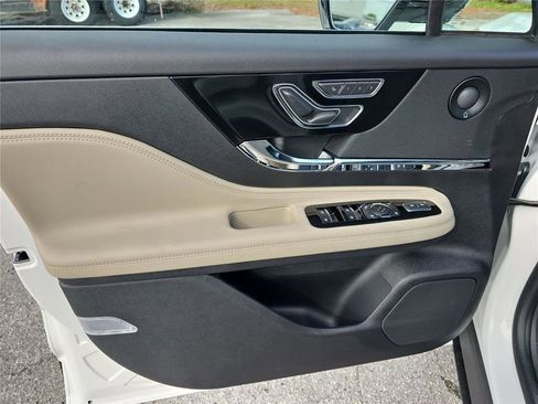New 2026 Lincoln Corsair Reserve AWD/4WD image 12