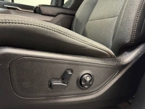 Used 2020 RAM 1500 Big Horn AWD/4WD image 14