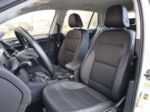 Used 2015 Volkswagen Golf TDI S FWD image 15