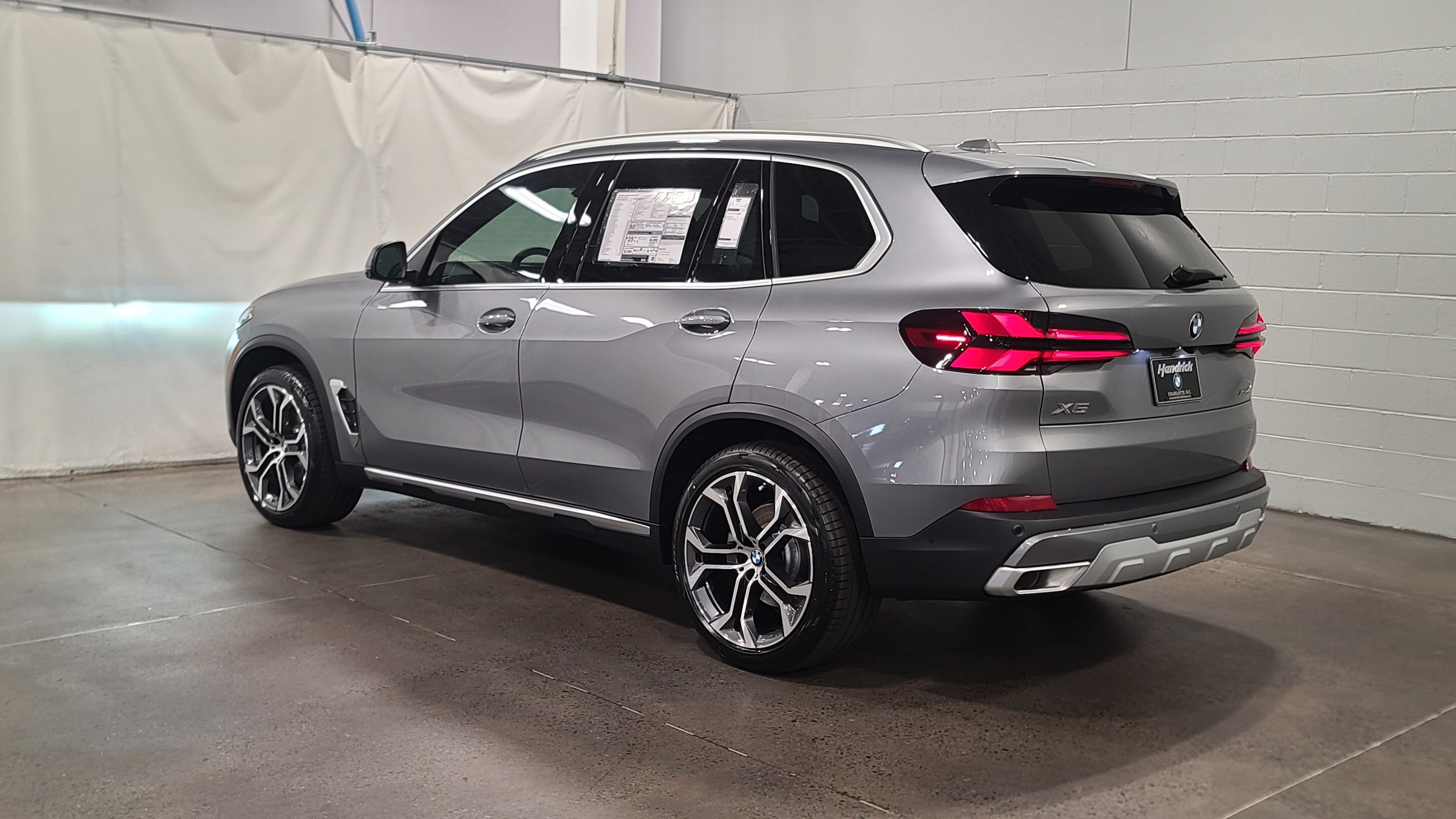 Used 2026 BMW X5 xDrive40i AWD/4WD image 6