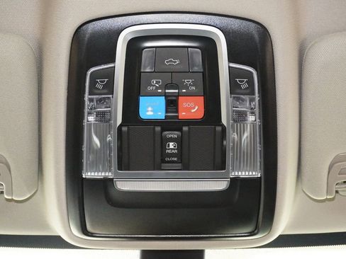 Used 2024 RAM 2500 Laramie image 20