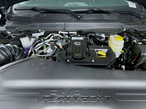 New 2026 RAM 3500 Big Horn AWD/4WD image 17