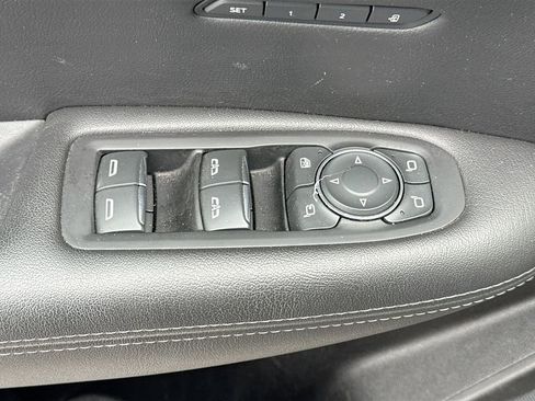 Used 2023 Cadillac XT5 Premium Luxury AWD/4WD image 19