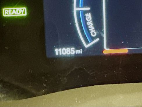 Used 2025 Toyota Camry LE image 19