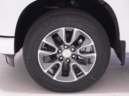 New 2026 Chevrolet Silverado 1500 LT w/ Texas Edition Plus AWD/4WD image 9