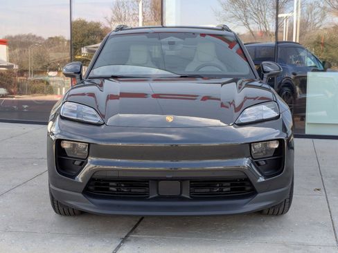 New 2026 Porsche Macan 4 Electric AWD/4WD image 6