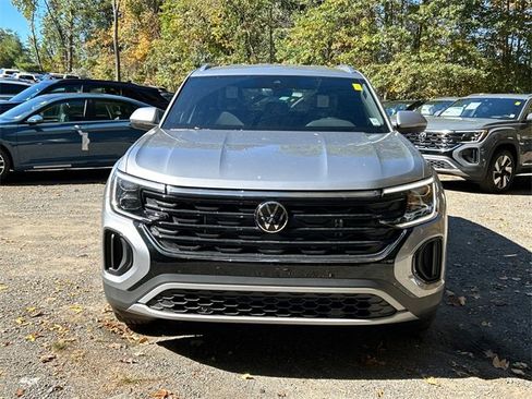 New 2026 Volkswagen Atlas Cross Sport SE image 6