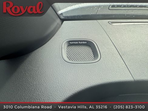 Certified 2025 Volkswagen ID. Buzz 1st Edition image 22