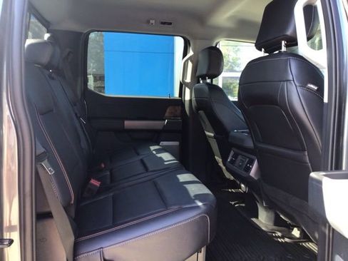 Used 2024 Ford F350 Lariat w/ Sport Appearance Package image 22