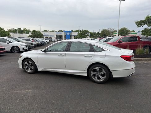 Used 2018 Honda Accord EX-L image 6
