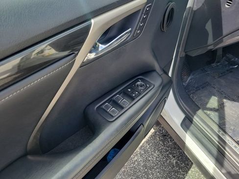 Used 2018 Lexus RX 350L FWD w/ Accessory Package image 8
