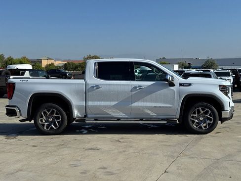 Used 2026 GMC Sierra 1500 SLT w/ SLT Premium Plus Package AWD/4WD image 7