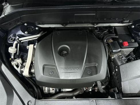 Used 2016 Volvo XC90 T6 Momentum w/ Momentum Plus Package image 12