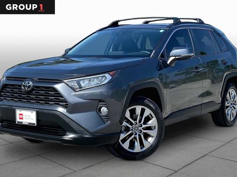 Used 2021 Toyota RAV4 XLE Premium FWD image 1