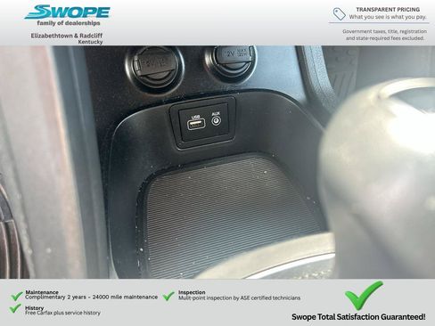 Used 2017 Hyundai Santa Fe Sport FWD image 14