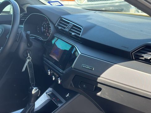 Used 2023 Audi Q3 2.0T Premium image 29