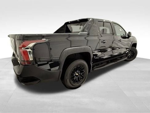 Used 2025 Chevrolet Silverado EV LT image 7