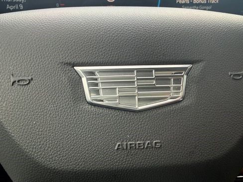 Certified 2025 Cadillac Optiq Sport 1 AWD/4WD image 8