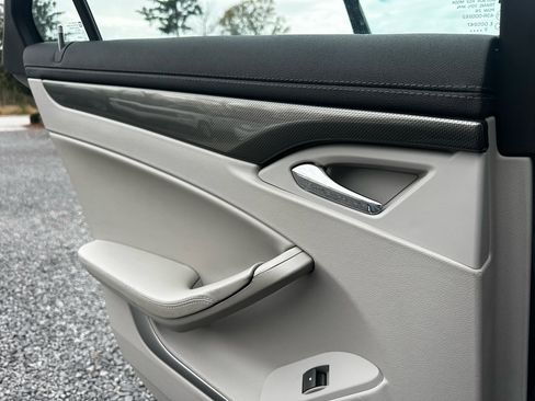 Used 2013 Cadillac CTS Luxury image 29