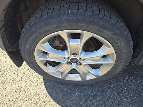 Used 2016 Ford Escape Titanium image 10