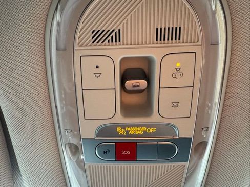 Used 2023 Hyundai Ioniq 5 Limited image 24