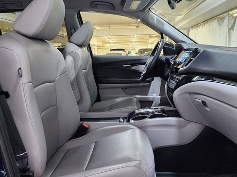 Used 2019 Honda Pilot Touring image 24