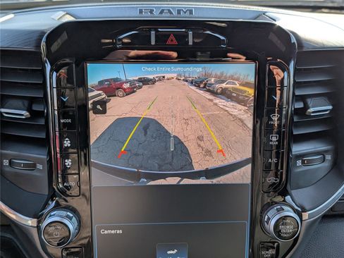 Used 2023 RAM 1500 Laramie image 29