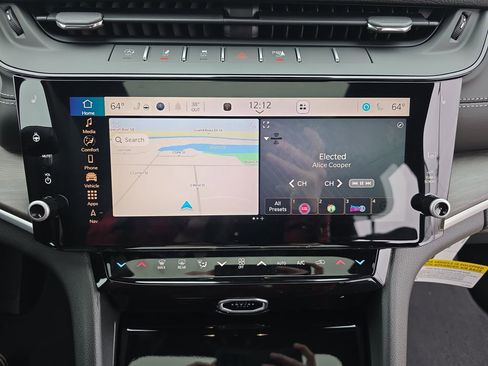 New 2026 Jeep Grand Cherokee Altitude AWD/4WD image 22