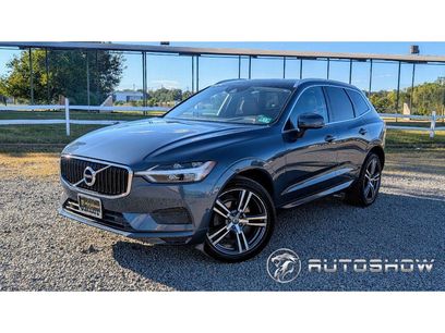 Used 2018 Volvo XC60 T5 Momentum w/ Convenience Package