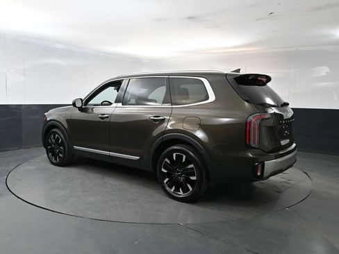 Used 2023 Kia Telluride SX AWD/4WD image 3