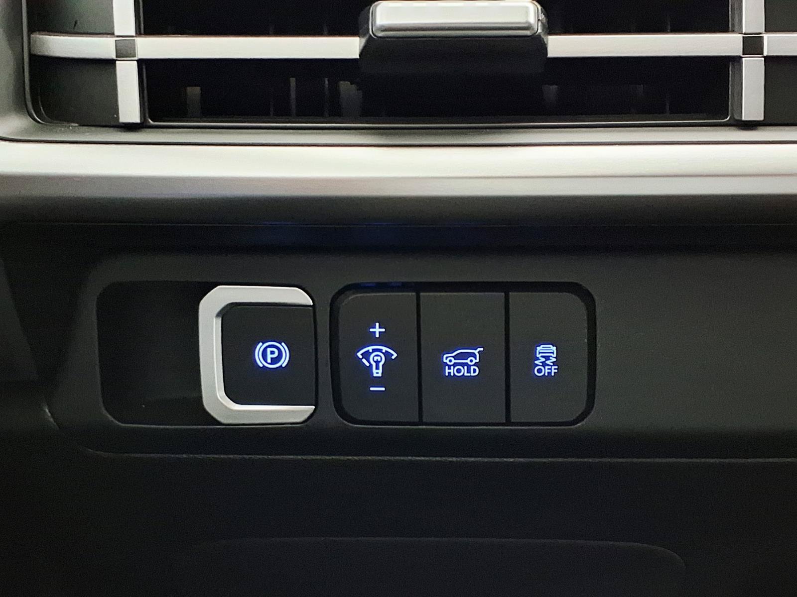 Certified 2026 Hyundai Santa Fe SE FWD image 22