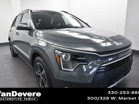 Used 2023 Kia Niro EX w/ EX Cold Weather Package image 1