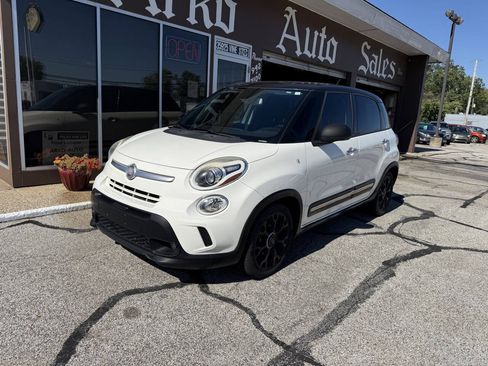 Used 2015 FIAT 500L Trekking FWD image 2