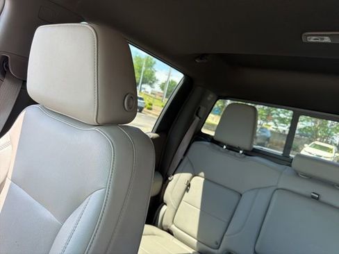 Used 2022 Chevrolet Silverado 1500 LTZ w/ LTZ Convenience Package II AWD/4WD image 20