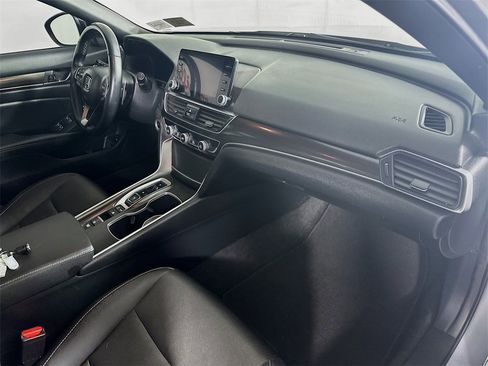 Used 2022 Honda Accord Sport image 31