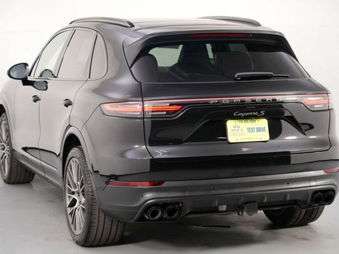 Used 2023 Porsche Cayenne S Platinum image 51