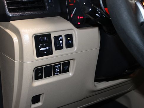 Used 2012 Toyota 4Runner SR5 w/ Convenience Pkg RWD image 19