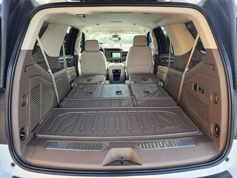 Used 2023 GMC Yukon Denali w/ LPO, Floor Liner Package RWD image 19