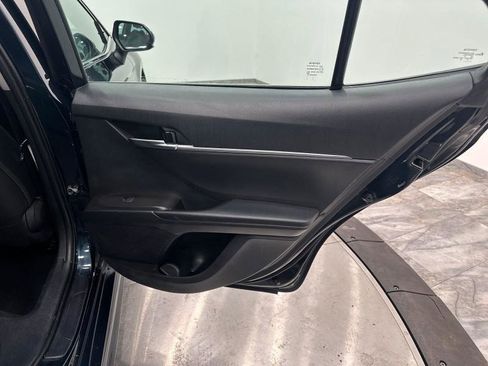 Used 2021 Toyota Camry SE image 41