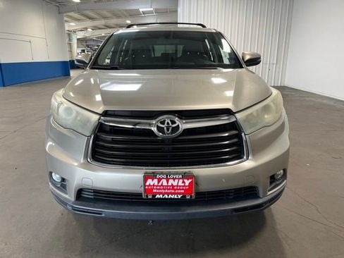 Used 2015 Toyota Highlander Plus AWD/4WD image 8