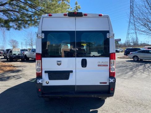 Used 2014 RAM ProMaster 2500 w/ Interior Convenience Group image 4