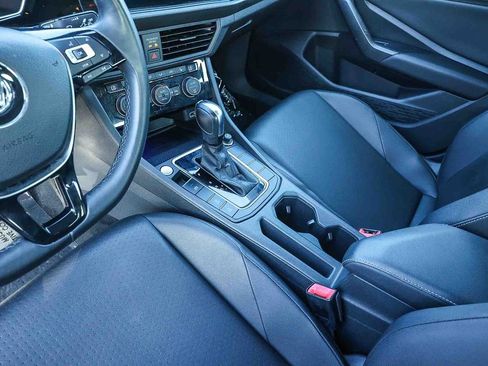Used 2020 Volkswagen Jetta SEL image 27