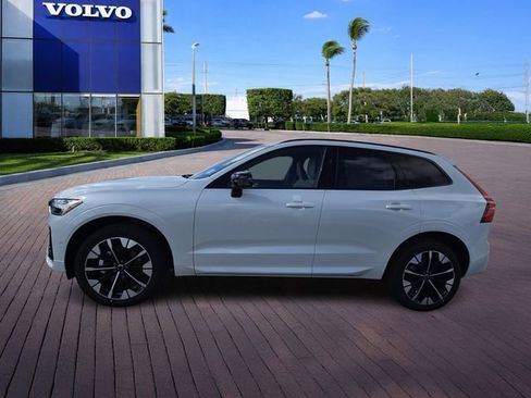 New 2026 Volvo XC60 B5 Plus w/ Protection Package Premier AWD/4WD image 4