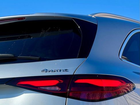 Certified 2026 Mercedes-Benz GLC 300 4MATIC image 9